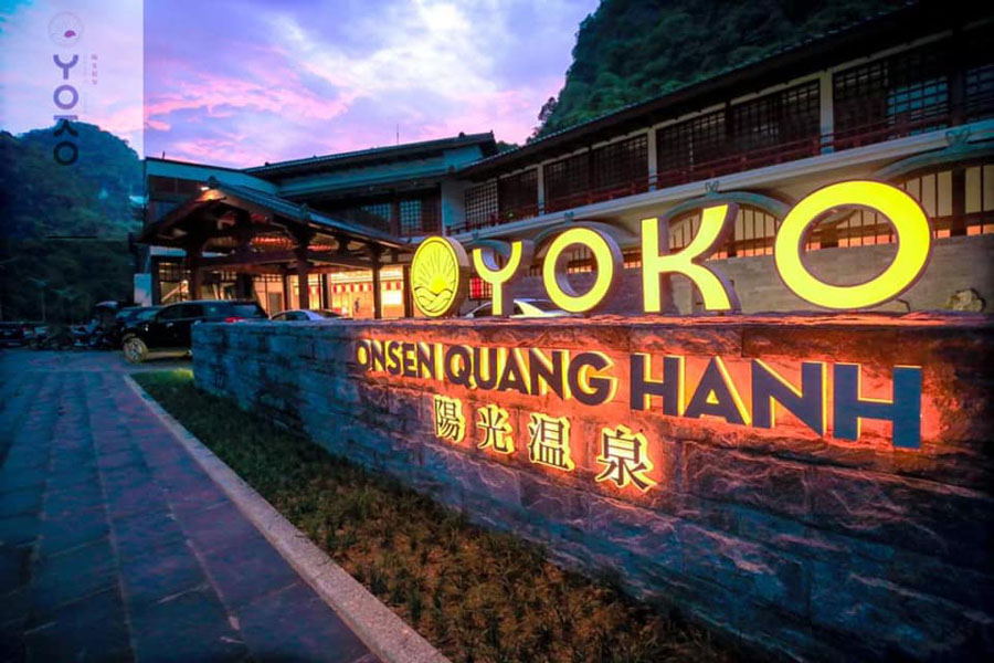 suối nước n&oacute;ng yoko onsen quang hanh
